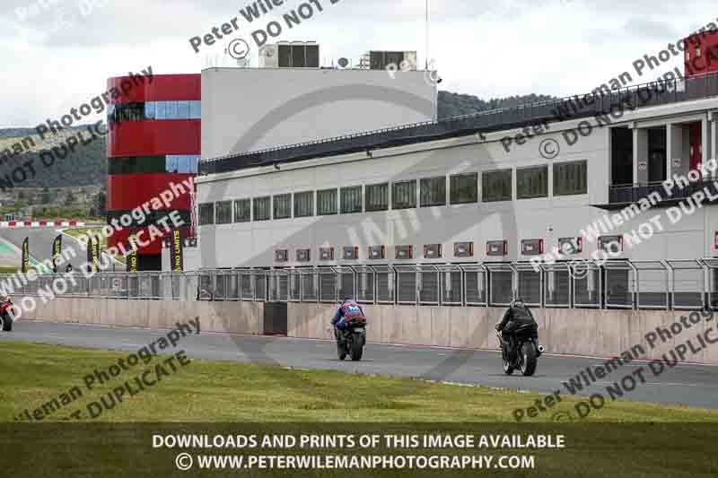 cadwell no limits trackday;cadwell park;cadwell park photographs;cadwell trackday photographs;enduro digital images;event digital images;eventdigitalimages;navarra;no limits trackdays;peter wileman photography;racing digital images;trackday digital images;trackday photos